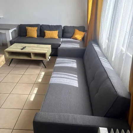 Holiday home Maison De Avec Terrasse Et Tv Dans Les 4 Brest